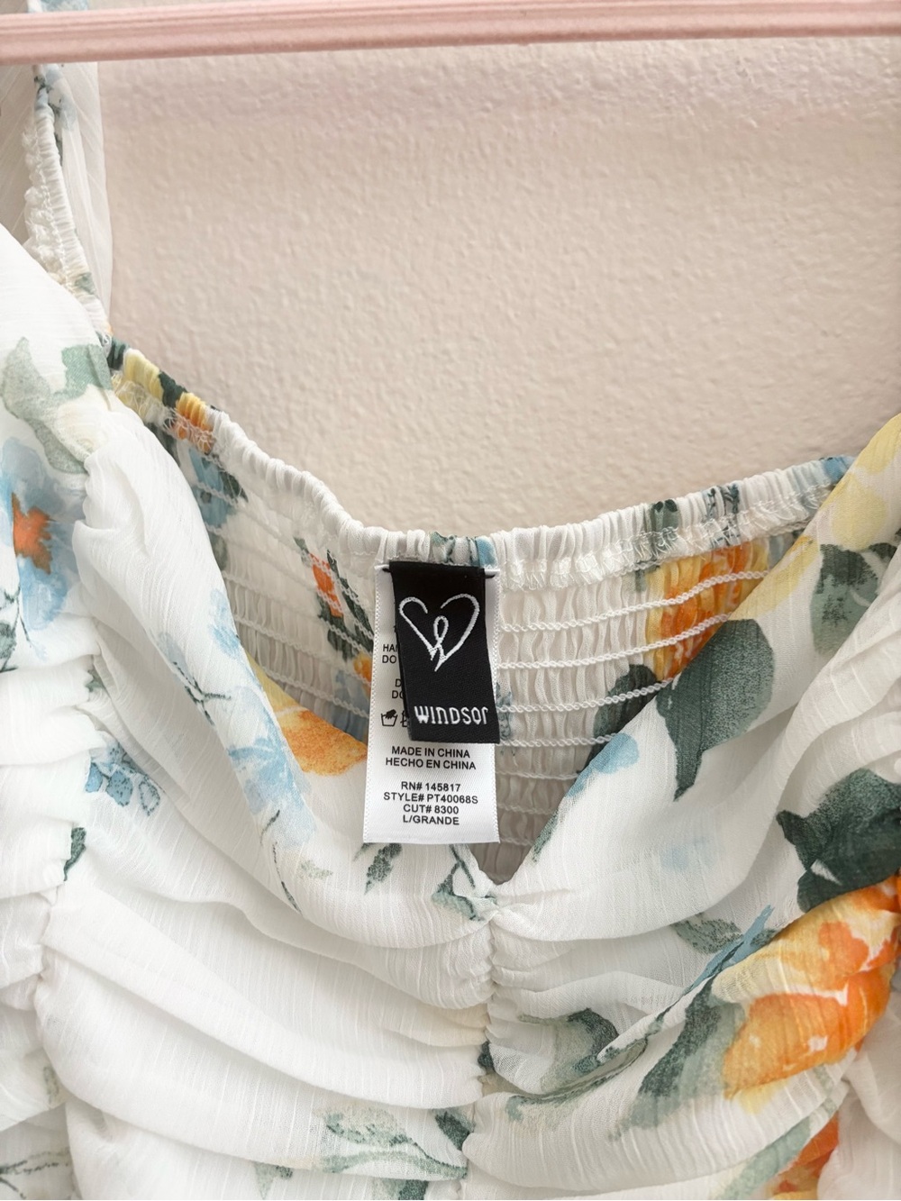 5/$15 🩷 Windsor White Sheer Floral Ruffle Crop Blouse - Picture 4 of 6